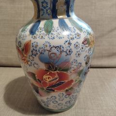 Vintage ceramic Chinese/Japanese vase