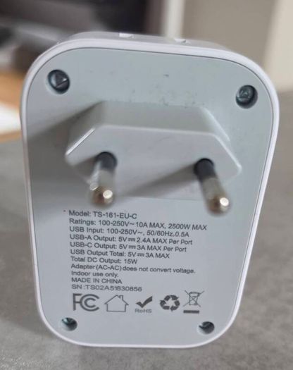 Tessan Travel Adaptor: Euro Plug