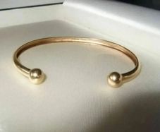 Hallmarked 9ct Gold Unisex Bangle