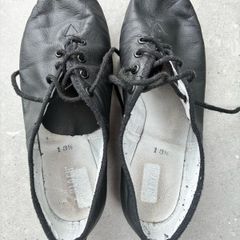 dance shoes