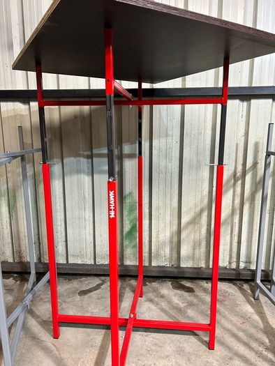 HI-HAWK Height adjustable plastering stands