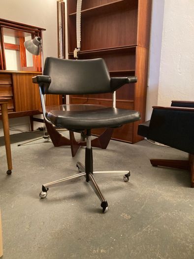 Vintage Friso Kramer Revolve Desk Chair - Warehouse and Showroom Open Saturday 18th April 12 til 4pm Eircode R95T227