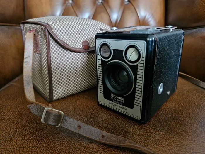 Brownie Six-20 Camera