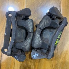 Toyota Corolla E120 rear brake calipers