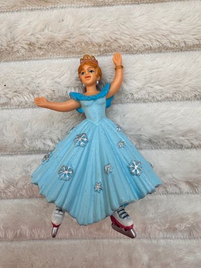 Papo Blue Princess Skating Figure 2016 Figure Skater Ice Skates Crown approx. 10 cm. Used Please see photos