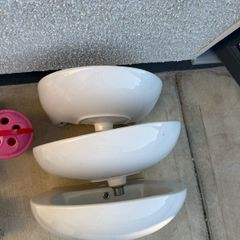 3 Modern White Bathroom Basins Wash Hand Basins  Excellent Condition