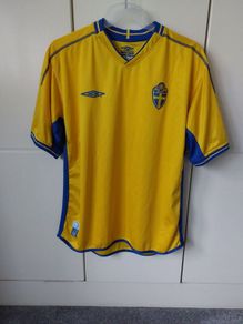 Umbro Sweden original Authentic 2004 home Jersey