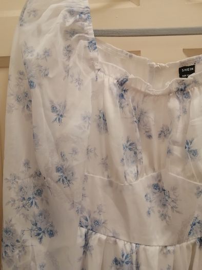 Blue and white floral dress 12 to 14