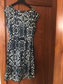 Dress size xs navy/white