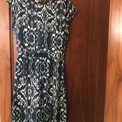 Dress size xs navy/white