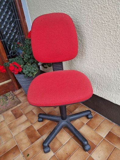 Office swivel chair