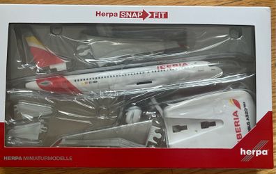 NEW Iberia Airbus A320 Scale Model Aircraft
