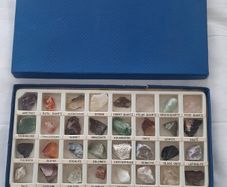 Vintage Gemstones Presentation box