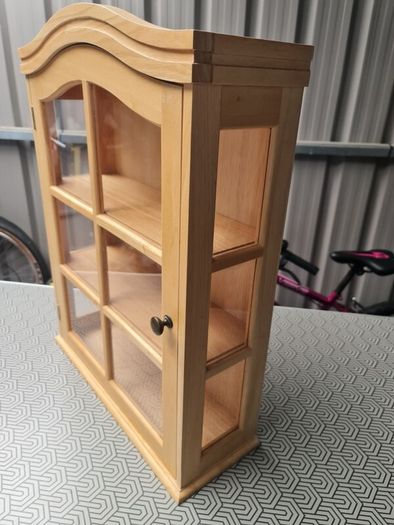 Cabinet Display case