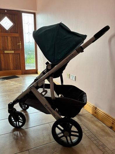 Uppababy Vista Travel System & Car Base