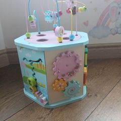 Baby activity cube