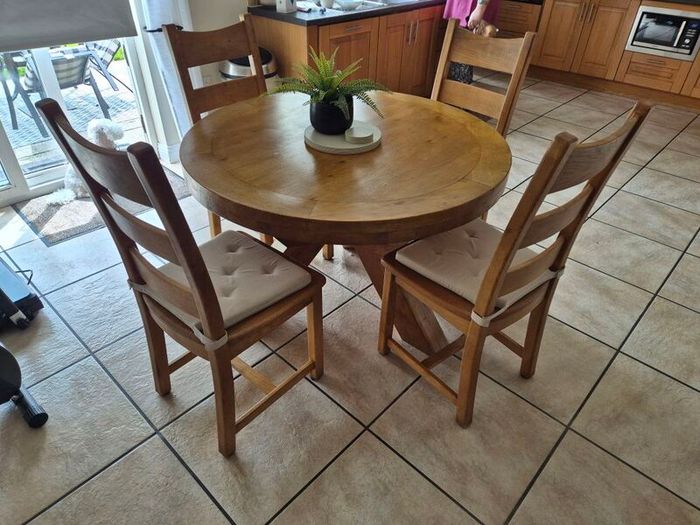 Round table and 4 chairs