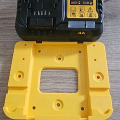 DeWalt Wall Mount Holder for DCB1104 4Ah Charger