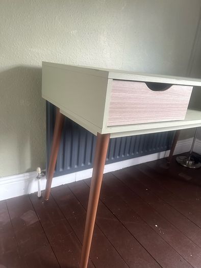 Refurbished desk