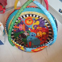 Baby ball pit