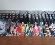DC Graphic Novel Collection