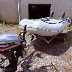 Honwave 350, outboard,trailer and extras