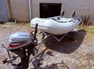 Honwave 350, outboard,trailer and extras