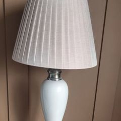 Pair of cream lamps