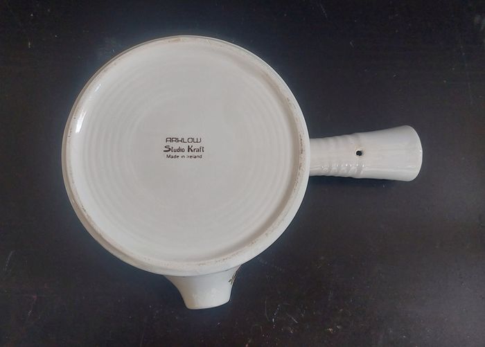 Fabulous Arklow Studio Kraft Single Handled Double Spouted Sauce Boat in the Chinese Peony Pattern
