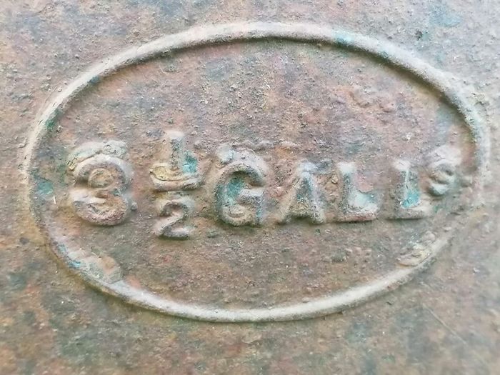 Vintage Cast Iron Pot