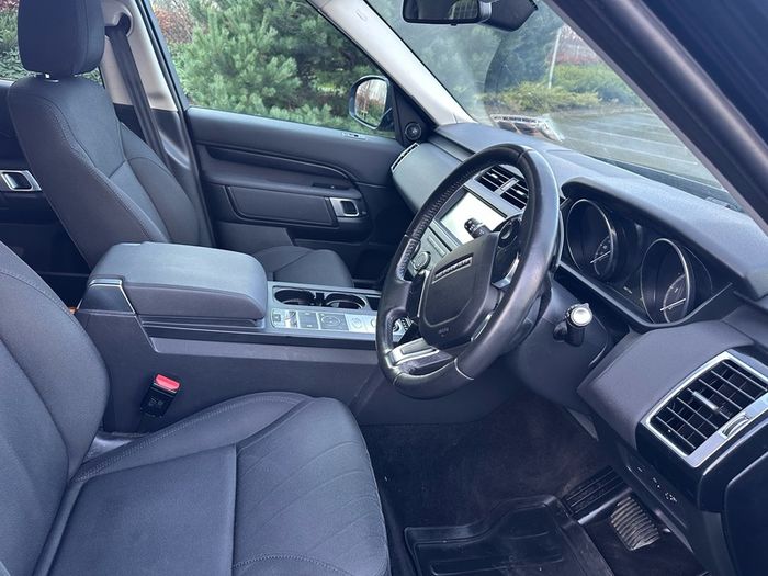 2019 Land Rover Discovery 2.0 diesel crewcab May sell or swap