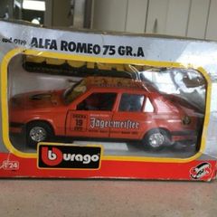 Alfa Romeo 75 1/24 Burago