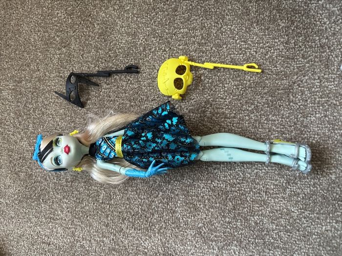 monster high Frankie Stein