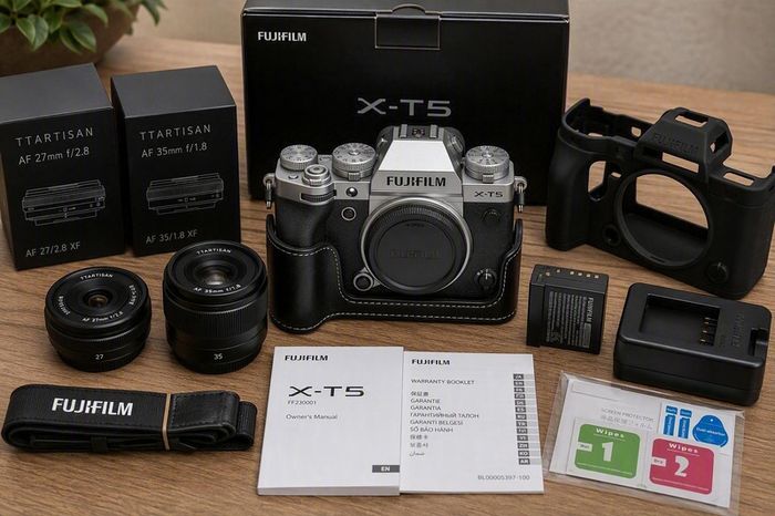 Fujifilm X-T5 Complete Photography Bundle - Excellent Condition