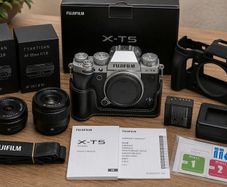 Fujifilm X-T5 Complete Photography Bundle - Excellent Condition
