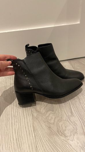Women boots