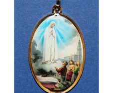 Large Fatima Medal and Key ring