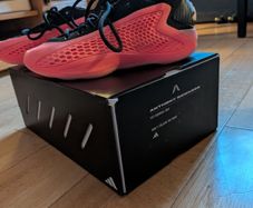 Basketball shoes