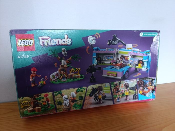 LEGO Friends Newsroom Van 41749