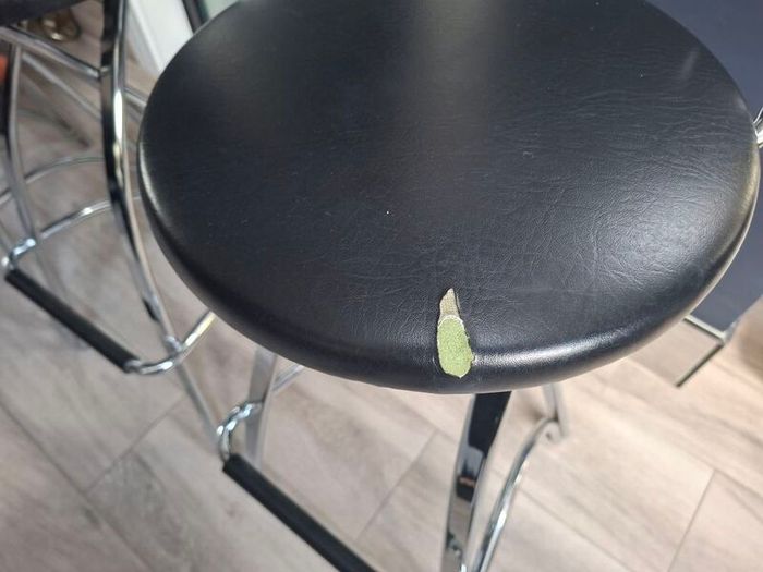 bar stool