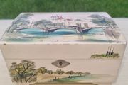Antique Japanese music box with jewelry box from the 1960s.