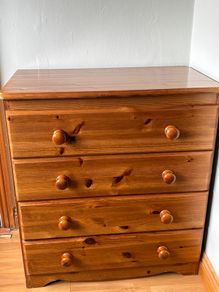 Chest of drawers