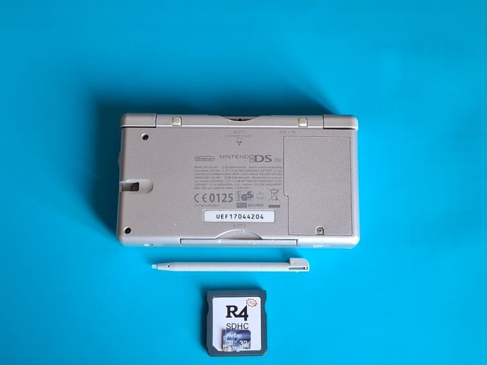 DS Lite Silver