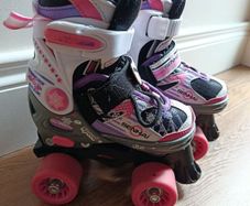 XS kids Roller skates