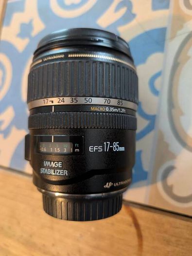 Canon EFS 17-85mm lens 1:4-5.6 IS USM