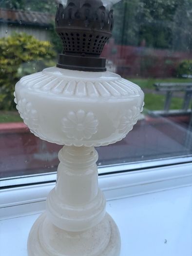 Antique Paraffin Oil Lamp Open to Offers