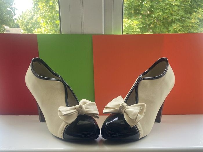 The Wedding Shoe, black and cream.