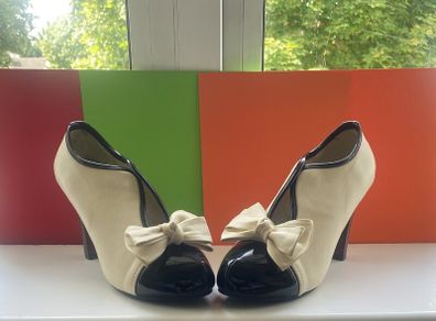 The Wedding Shoe, black and cream.