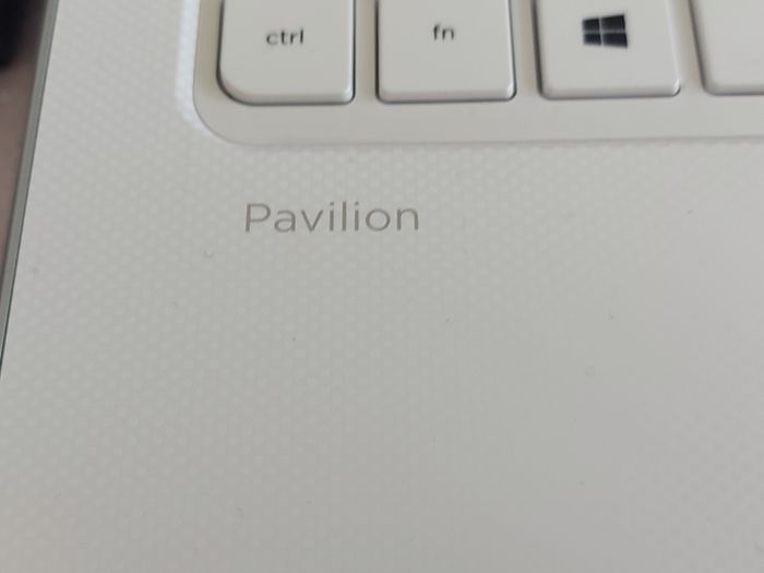 HP Pavilion 15.6 inch Laptop,Model 15-n098sa,  Intel Core i5-4200U CPU, 2.3GHz, 8GB Ram, 1 Terrabyte HDD, Windows 10, Microsoft Edge, Chrome and VLC