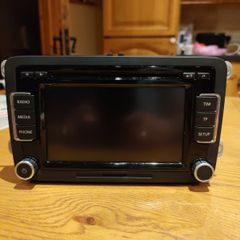 07 Golf car radio perfect condition.